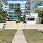 Apartamento En Cartagena Vista A La Bahia